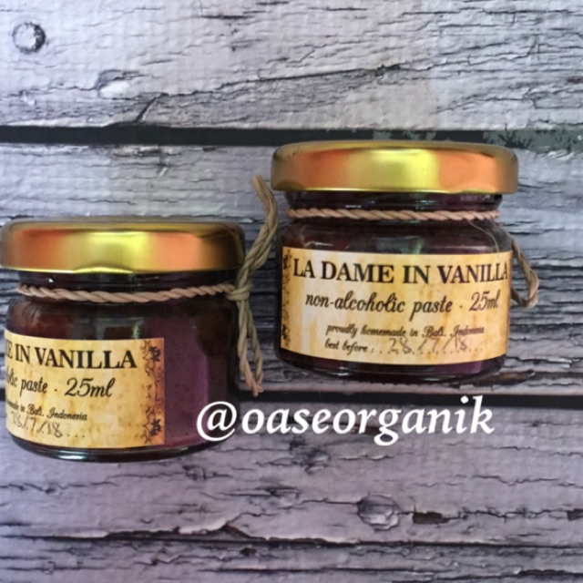 

La Dame In Vanilla Paste (25 ml)