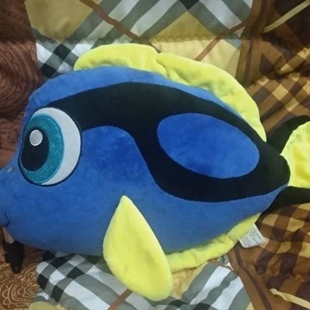 Boneka ikan Dori