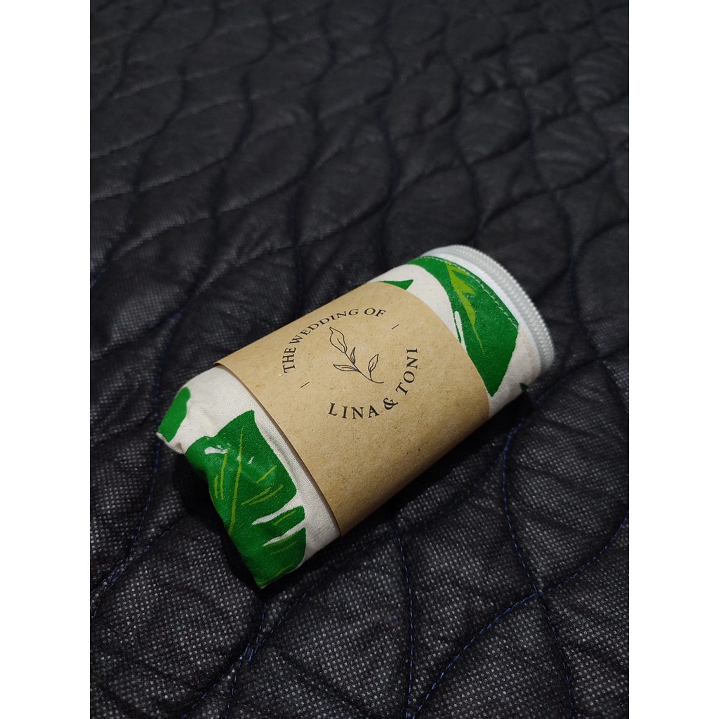 

ROLL LABEL SOUVENIR / SOUVENIR PERNIKAHAN /ONLINE SHOP - UTR007