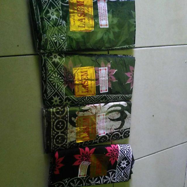 Gus Azmi / Sarung Batik / Sarung Santri Putri /