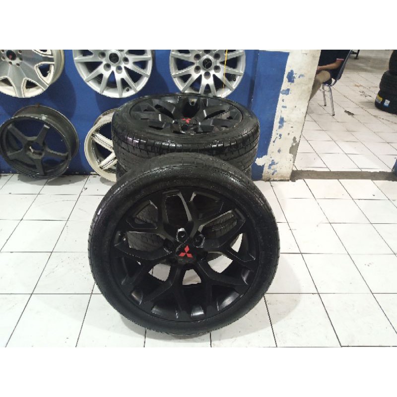 velg mobil murah ring 22x9 pcd 6x139 cocok untuk pajero