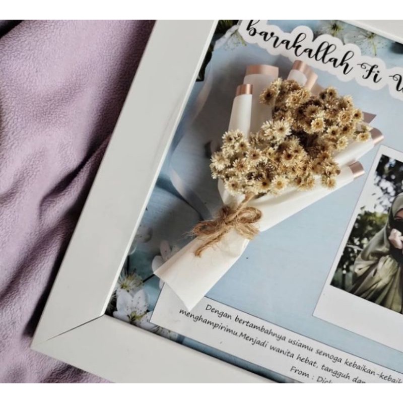 Bingkai foto cantikkkkado wisuda/Kado ulang tahun