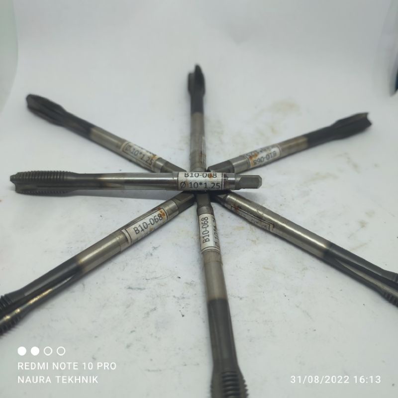 Tap M10×1, 25 OH4 UFS lurus tap mesin hand tap M10 Tap bekas Tap spiral