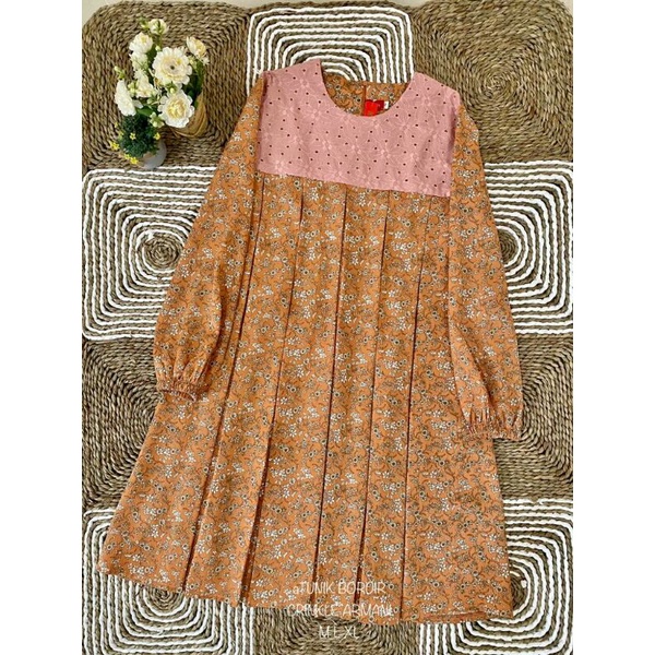 Long tunik daily ori by kamari atasan wanita muslimah bahan crinkle kringkel motif bunga size m l xl