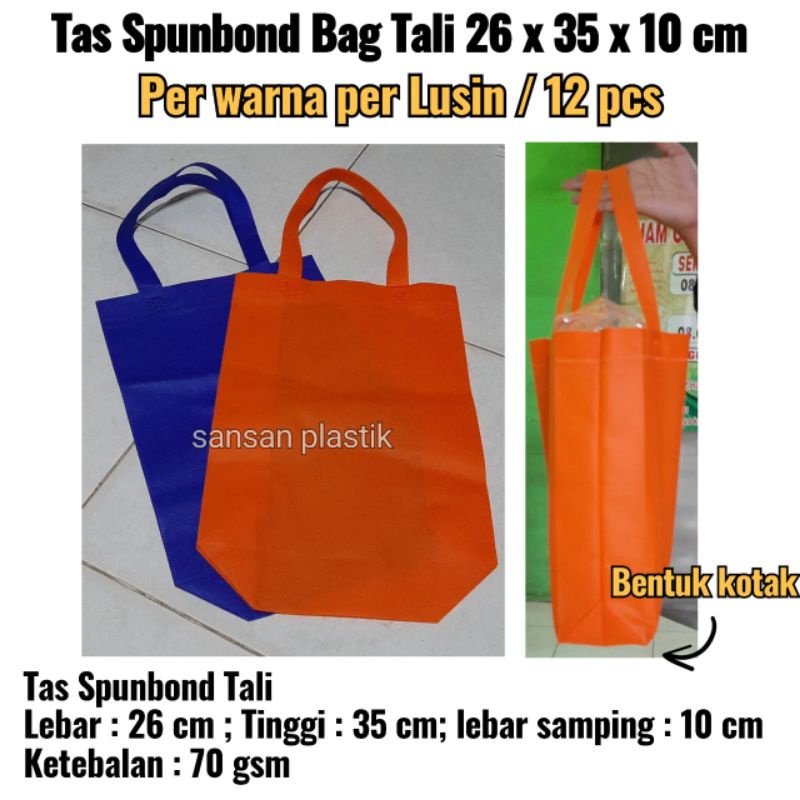 

Tas Spunbond 26x35x10cm / Goodie bag isi 12pcs