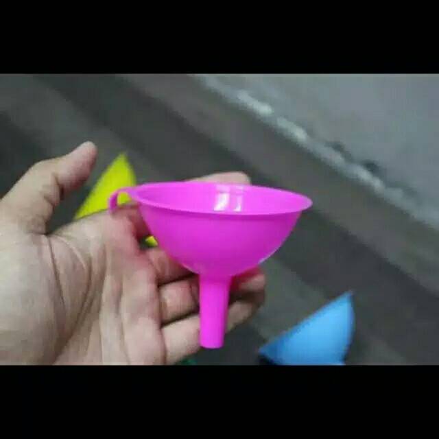 corong air minyak plastik kecil