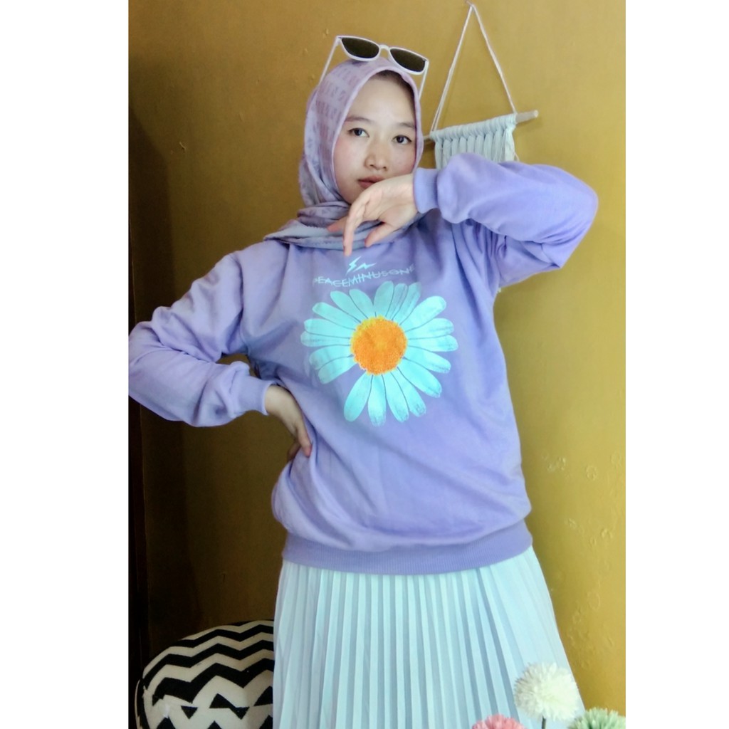 ONE DAISY BIG SUN FLOWER CRAWNECK // SWEATER WANITA TRENDY