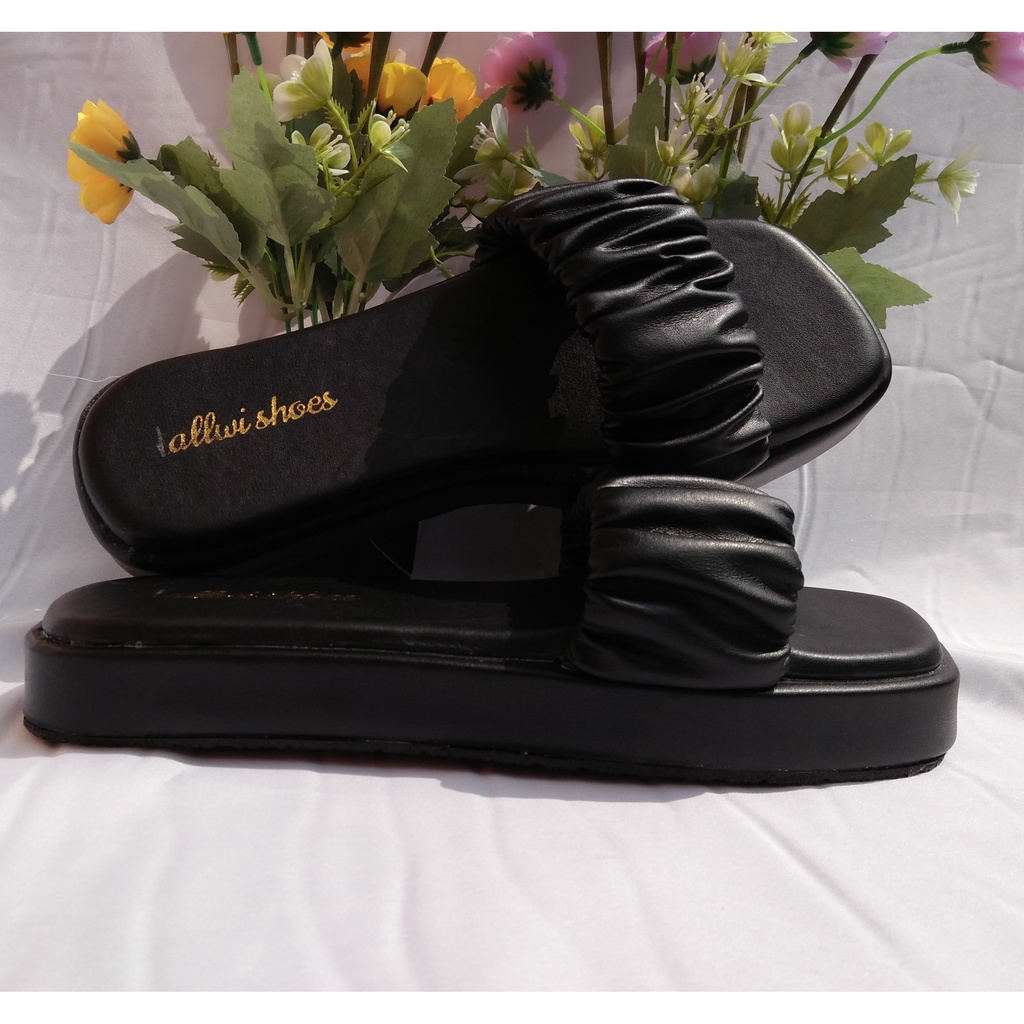 Sandal Wanita slip-on Terbaru_Khariismashoes