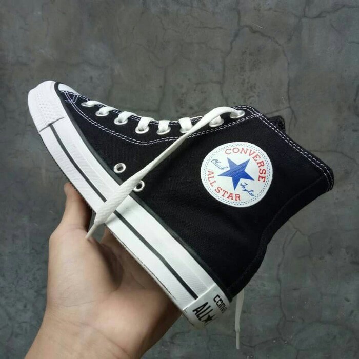 Sepatu Converse Impor Allstar Classic Vietnam Black White Sneakers Sekolah Kerja Traning Pria Wanita