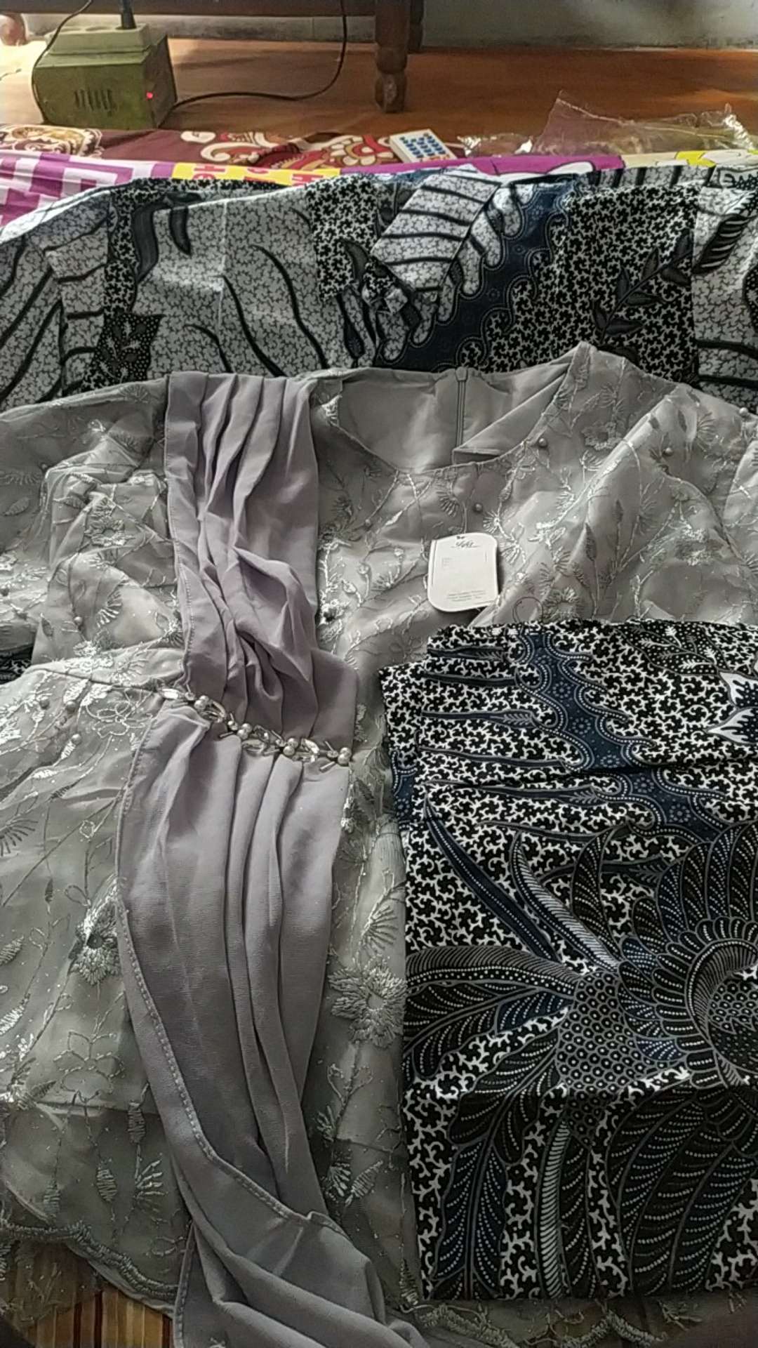 Ready Standar Dan Jumbo / Batik Couple Kebaya Batik Modern Batik Sarimbit Brokat Estetika