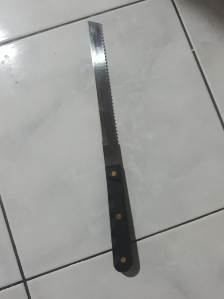 Pisau Roti 2 Sisi Gagang Kayu 10