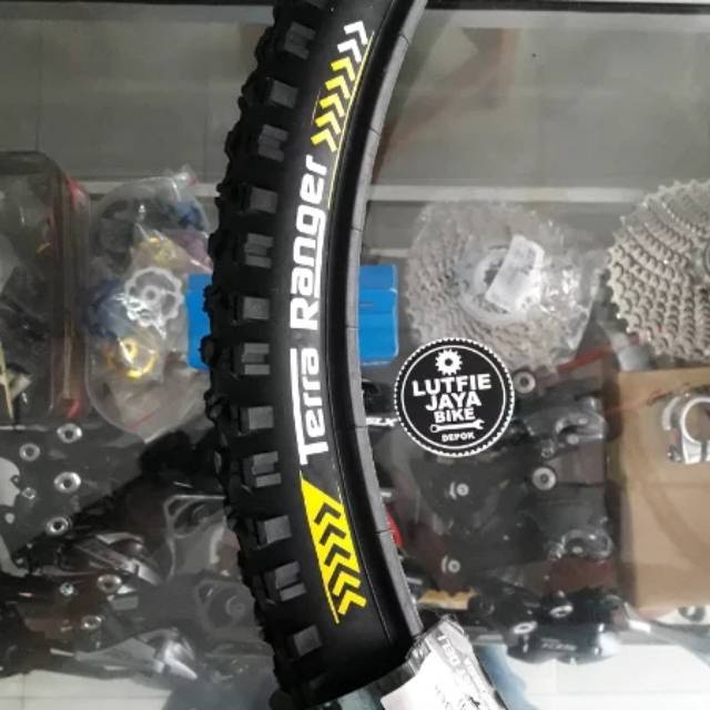BAN LUAR DELIUM TERRA RANGER 26 x 2.10