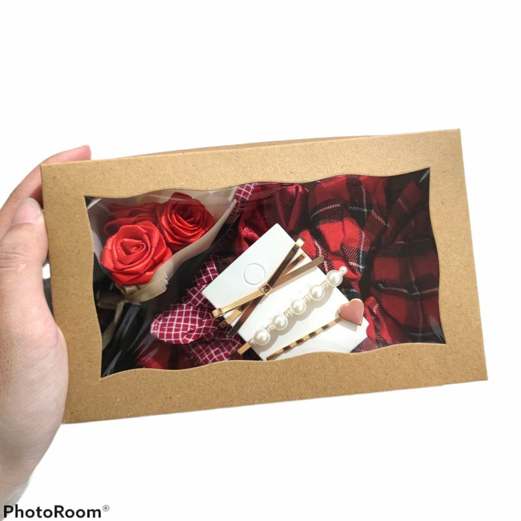 GIFT BOX Scrunchie Hiljab Jilbab Jepitan Rambut Wanita - Spesial Box Kado / Hadiah