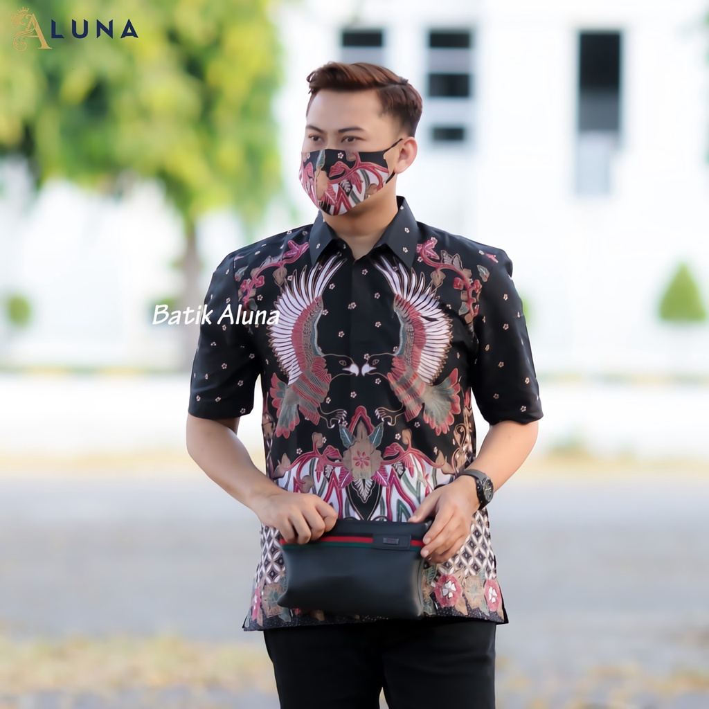 TERLARIS.!! BAJU BATIK PRIA LENGAN PENDEK KEMEJA BATIK PRIA KEREN MODERN BATIK COWOK KEKINIAN PD 005