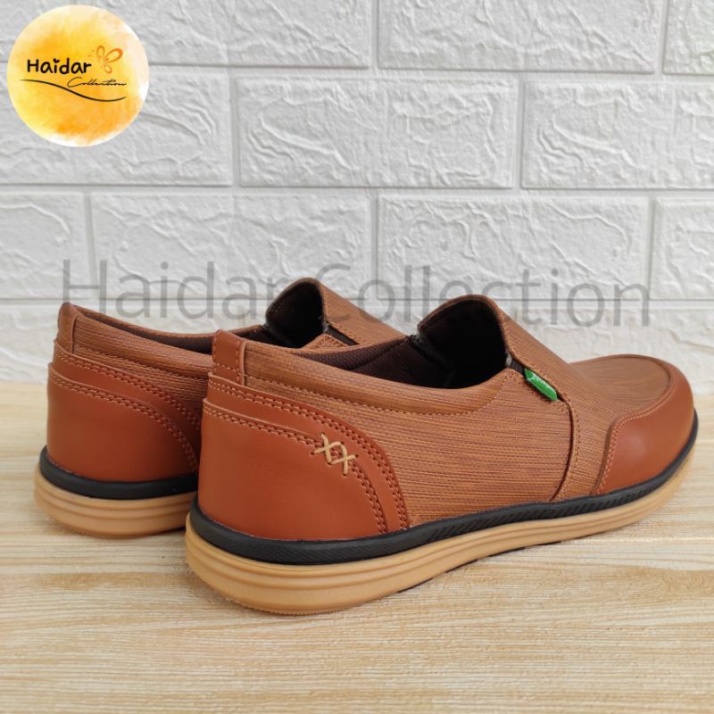 Sepatu Pria Kulit Sintetis Premium Slip On Kasual Cowok Kerja Lentur  Original Sol Karet