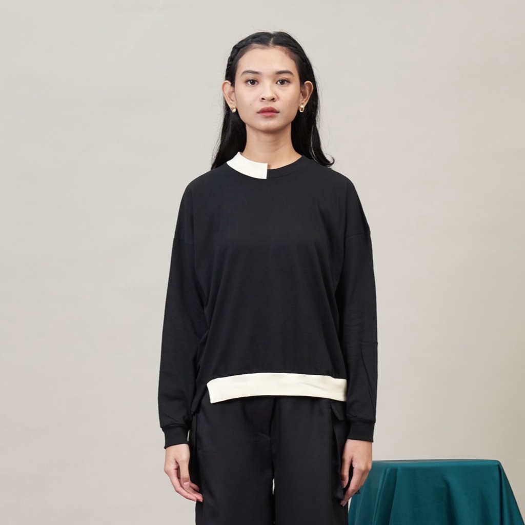 AGNI BLINK TOP BLACK - T-Shirt (kaos) Wanita