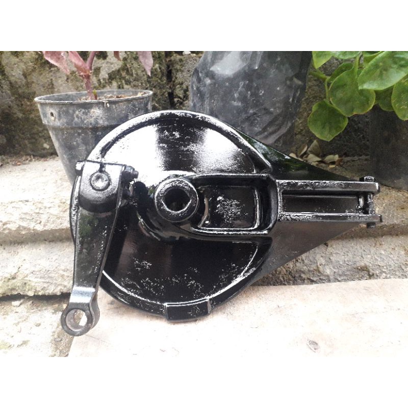 TUTUP KAPAS GL MAX MP ORI TUTUP TROMOL BELAKANG GL MAX MEGAPRO ORIGINAL