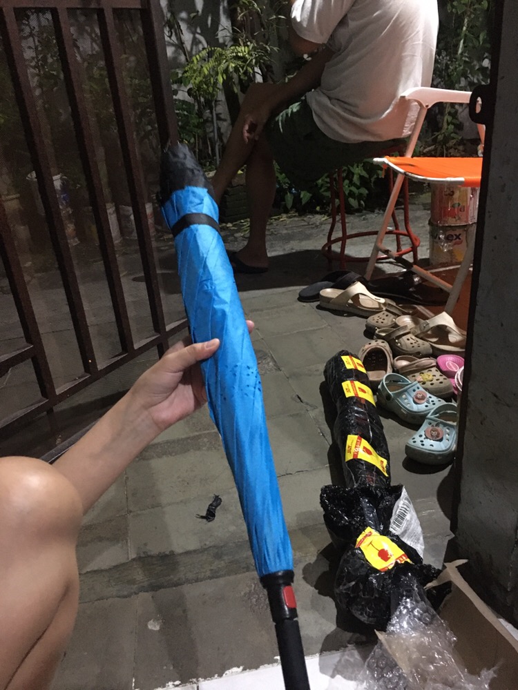 Termurah - Payung Terbalik Kazbrella / Peralatan Hujan A