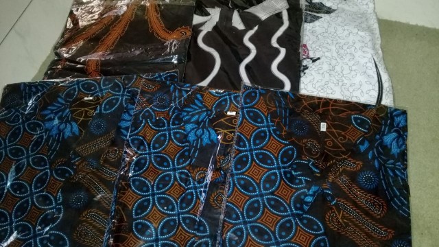 Couple Batik Motif Kawong Biru