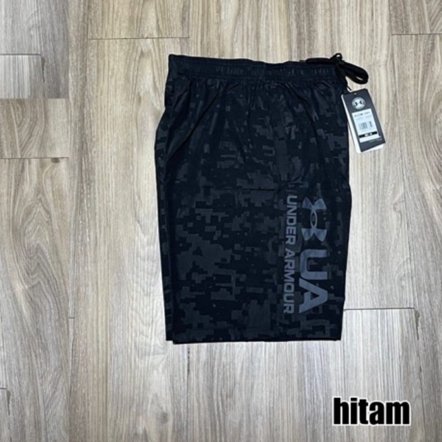 CELANA PENDEK UNDER ARMOUR MICRO