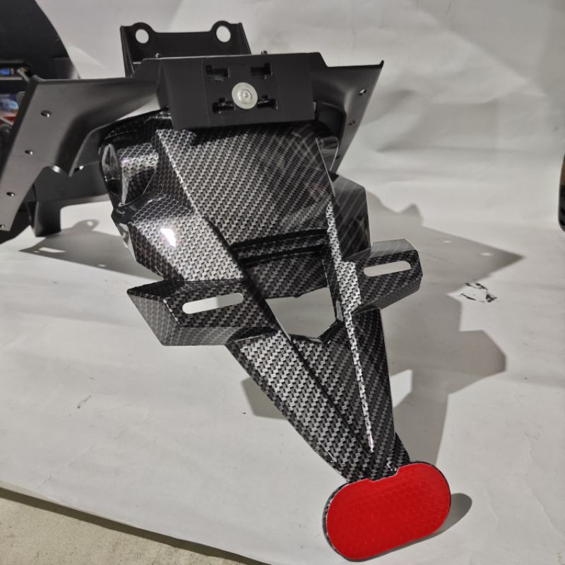 spakbor belakang nmax karbon model ninja 250fi Nemo spakbor nmax karbon nemo