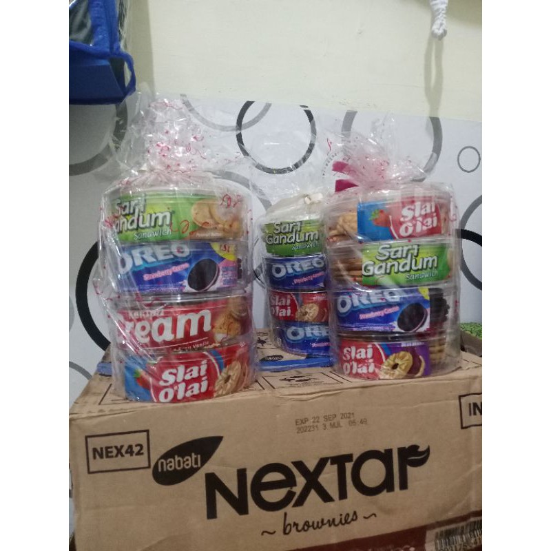 

paket parcel biskuit ori