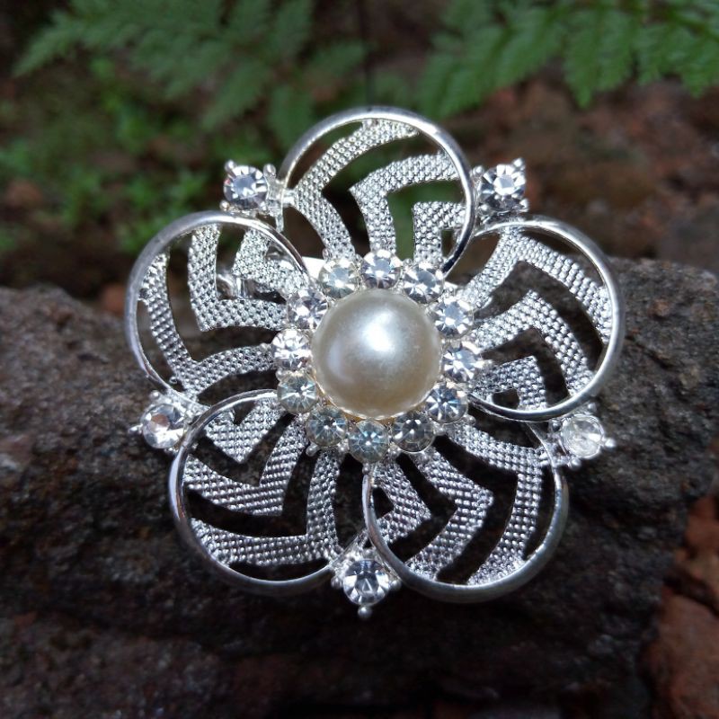 Bros White Mutiara Besar