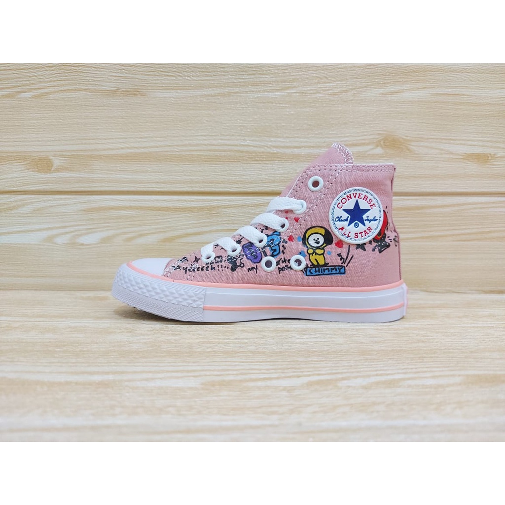 SEPATU ANAK PEREMPUAN | SEPATU SNEAKERS ANAK PEREMPUAN | SEPATU ANAK UMUR 1 2 3 4  5 6 7 TAHUN | SEPATU ANAK KARAKTER BTS/BT21 WARNA PEACH SIZE 21-35