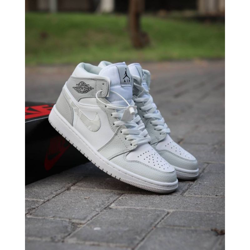 Jual Nike Jordan 1 mid white grey camo 