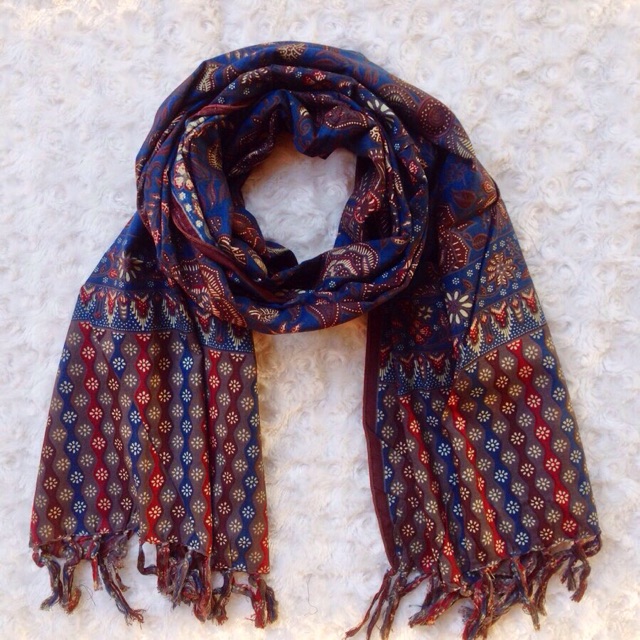 Omah Etnik Scarf Batik Syal Batik Balian Floral - Biru Tua
