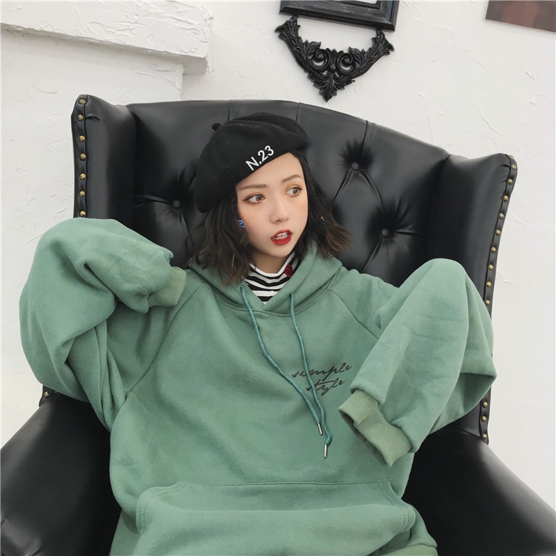 Sweater Berkerudung Lengan Panjang Wanita Korea Warna Solid Longgar Huruf Dicetak-Green