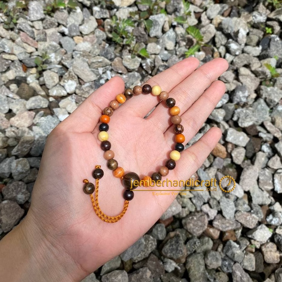 Gelang  Kombinasi 11 Kayu Bertuah / Gelang Kayu Kombinasi Bersertifikat