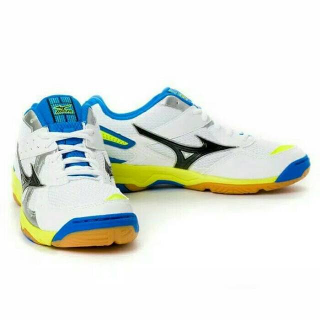 sepatu mizuno wave twister 4