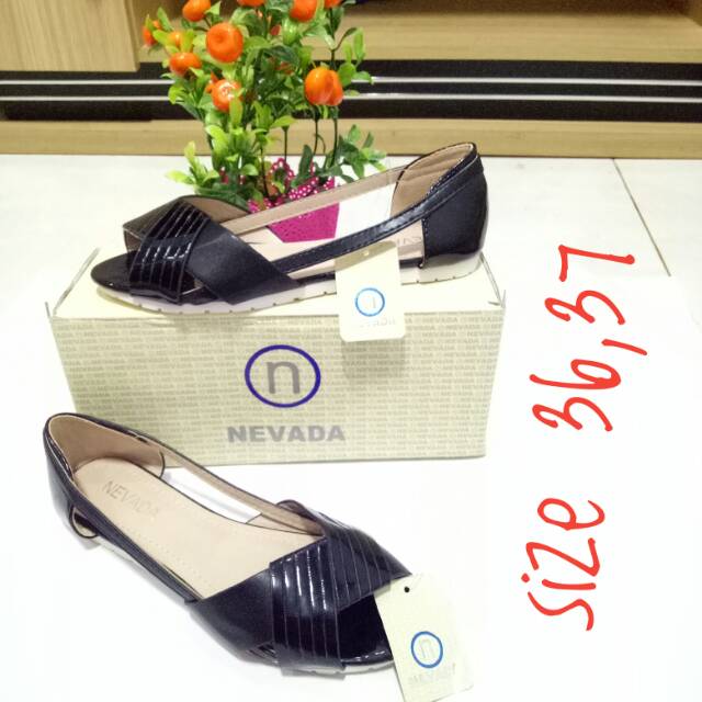 flat shoes nevada