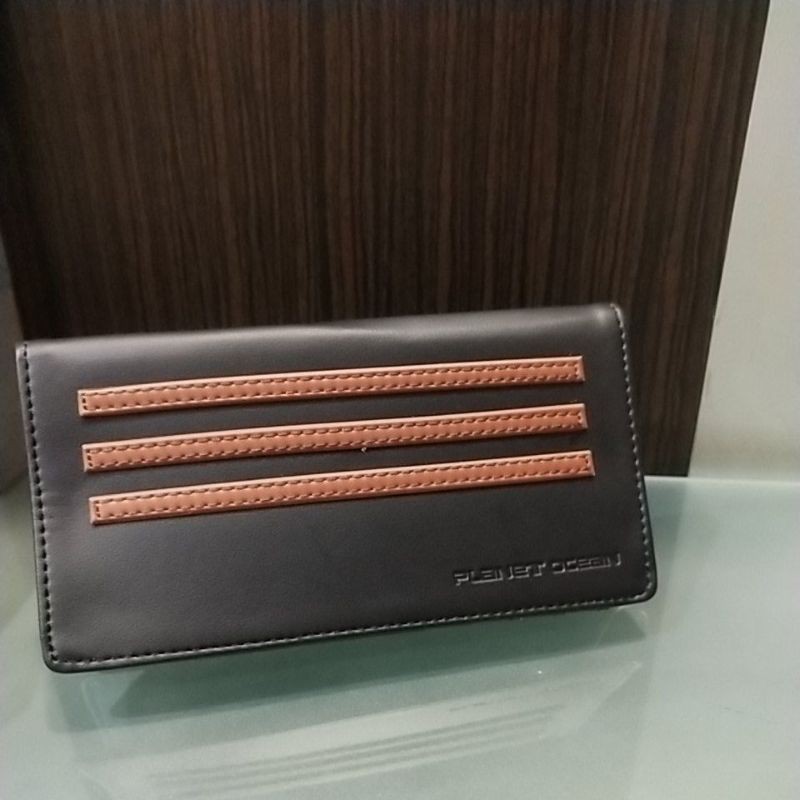 dompet planet ocean pria