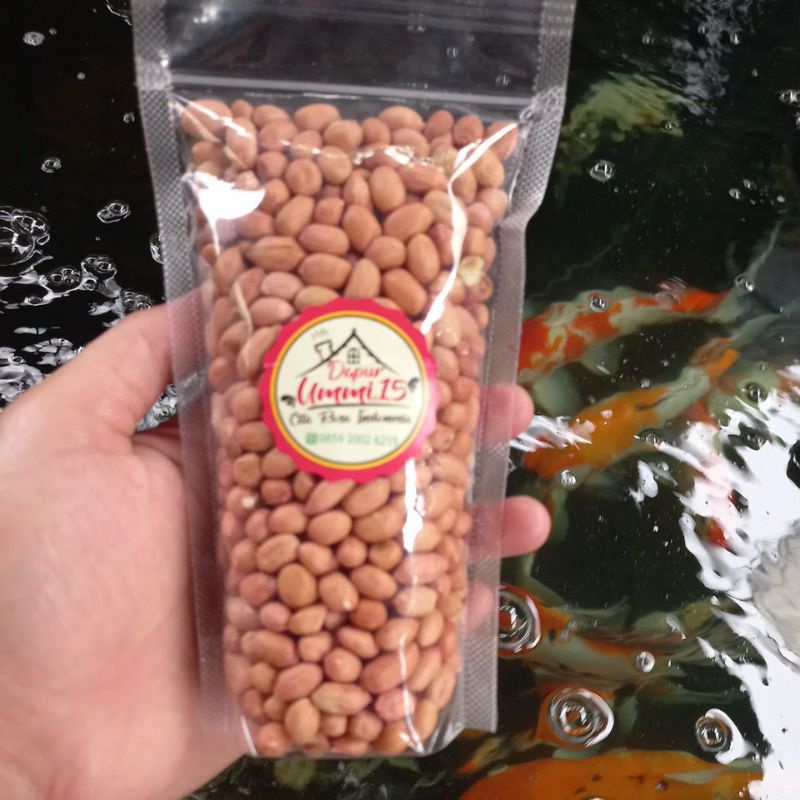 

kacang tanah mentah ukuran 200gram/kemasan