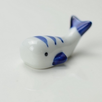 Tatakan Sumpit/Kuas Chopstick Stand Unik & Lucu Keramik /Bunga/Panda/Paus/Kelinci-Whale