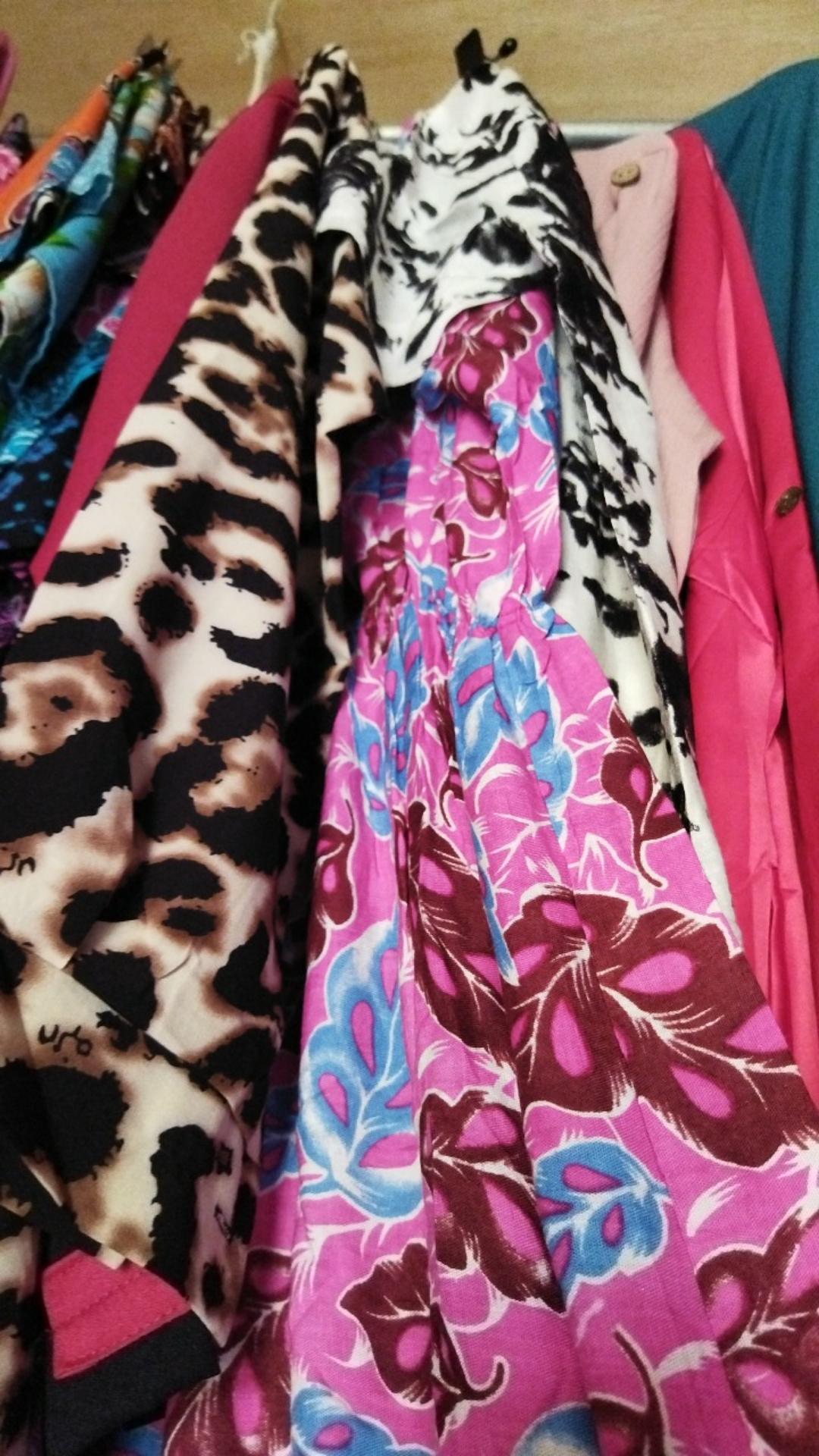 Benang Raja Tunik Batik Wanita Lengan Panjang Motif Daun Gugur