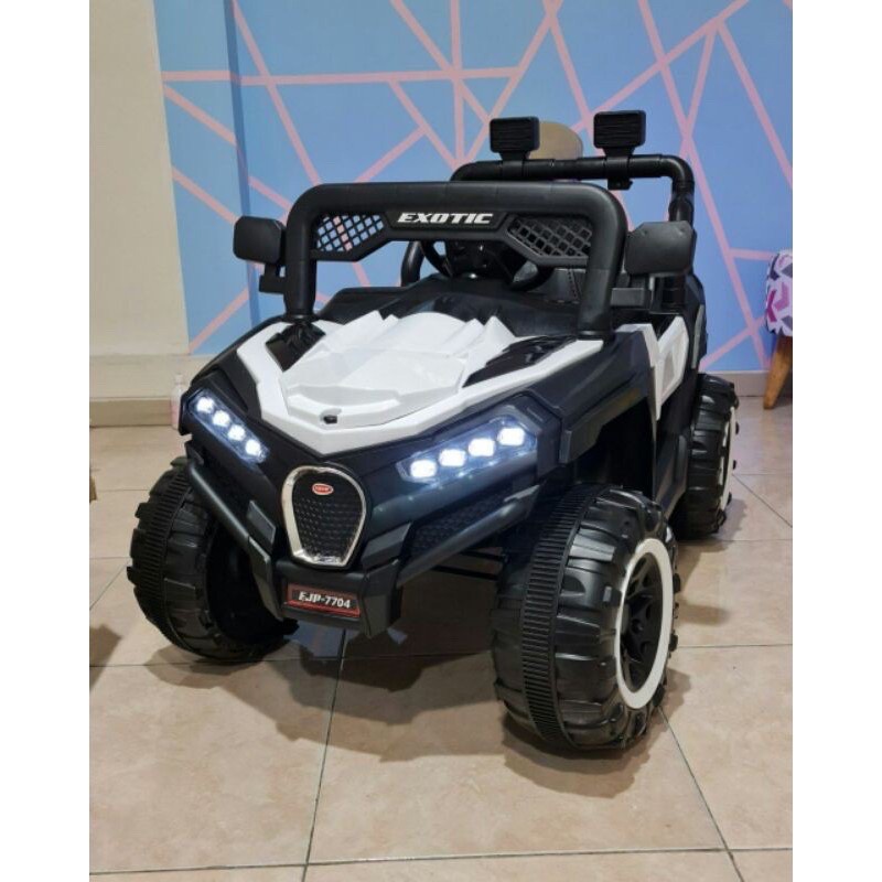 Mobil Aki Anak EMT-7704 Jeep Rubicon EXOTIC (Remote + Aki + Charger)-1