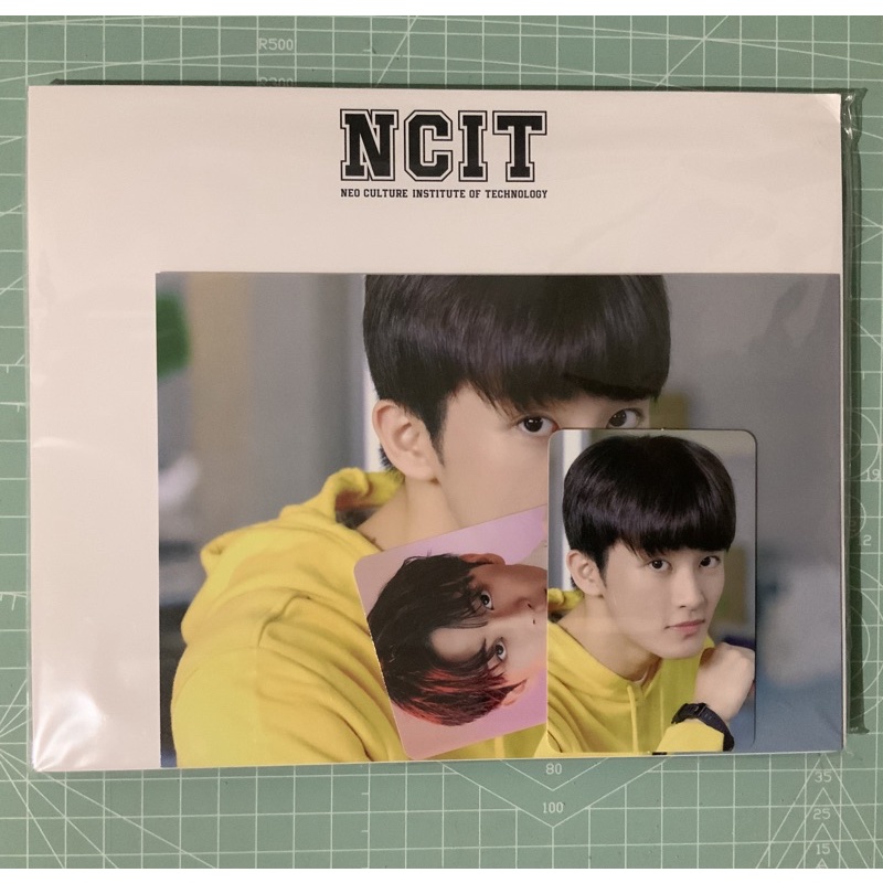 [BOOKED] PHOTOFRAME NCIT MARK SEALED