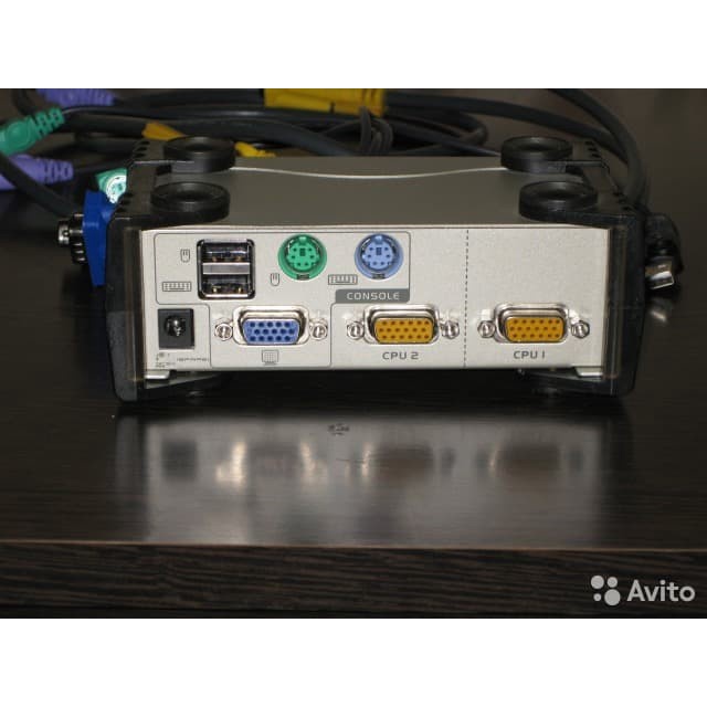 Aten CS82U 1 Console (PS/2-USB), 2 PCs (PS/2-USB) hybrid KVM Cable inc