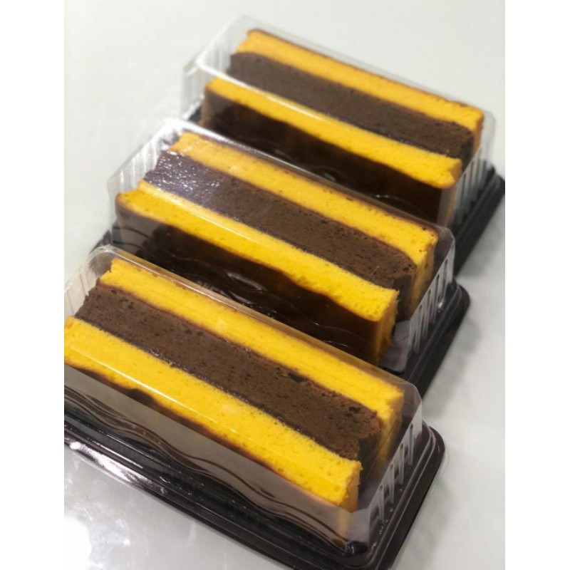 

Lapis Surabaya Premium