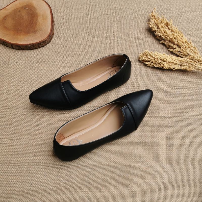 Faduzzi Sepatu Flat Wanita NILIN-Hitam