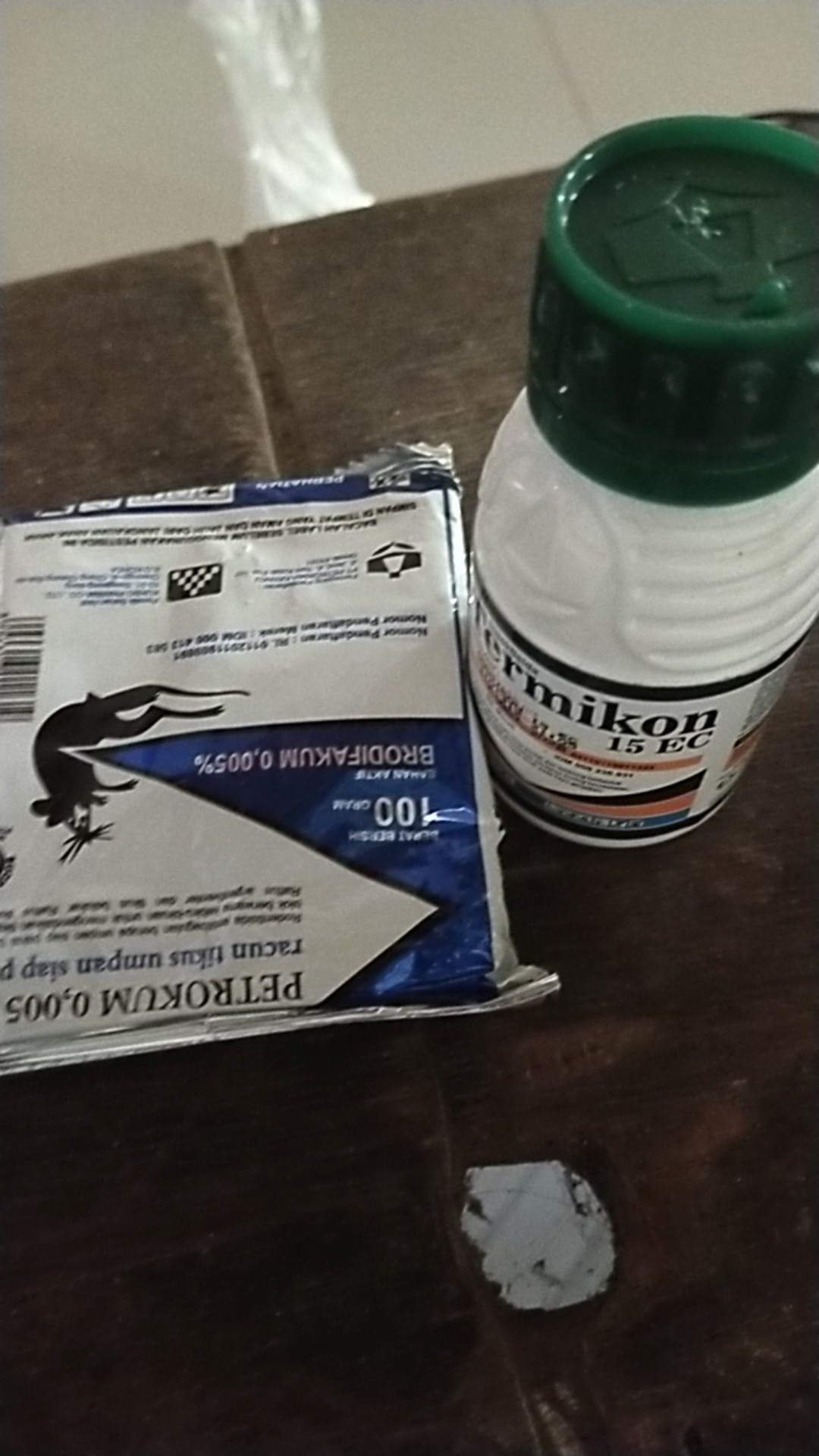 Termikon 15ec 100ml  Obat Anti Pembasmi Pengawet Rayap Semut Serangga  Kayu Dan Hama Tanaman