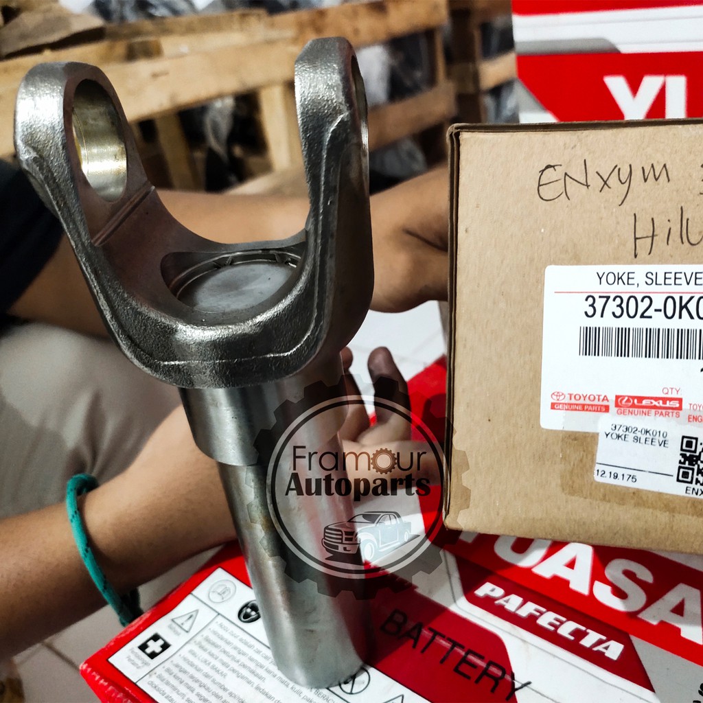 Yoke Sleeve Propeller Shaft Hilux