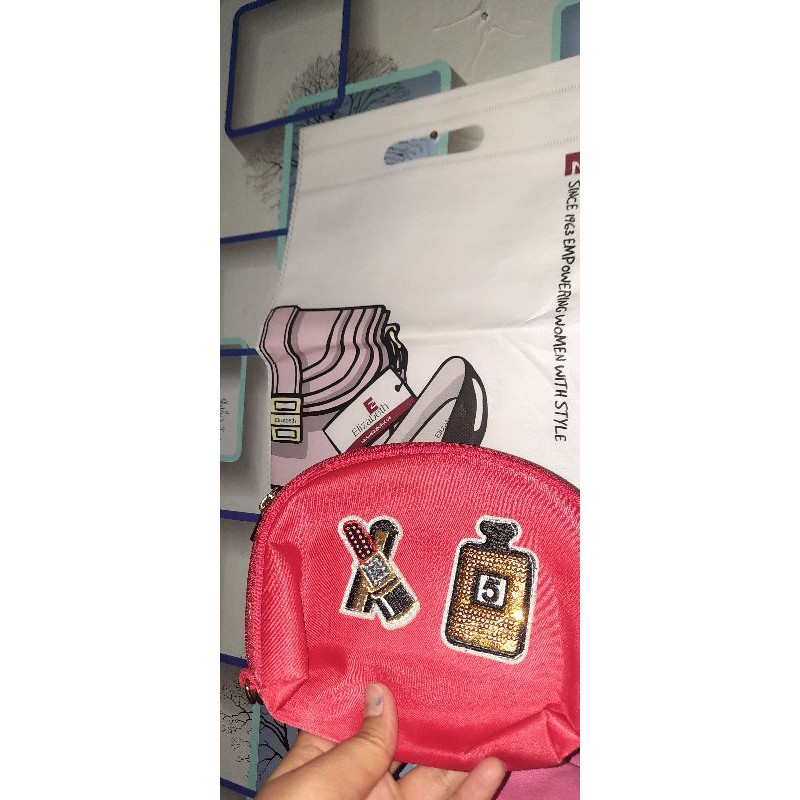 pouch pink kiss dari Elizabeth dan Dompet