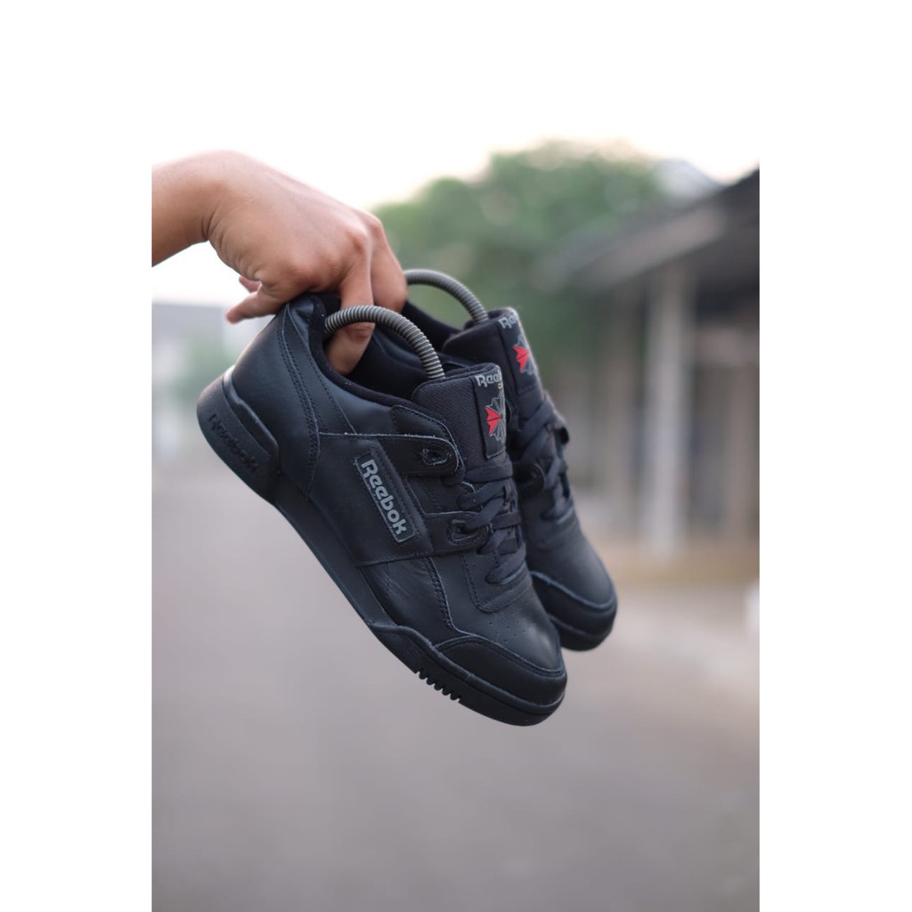 Sepatu Original Reebok Classic Full Black