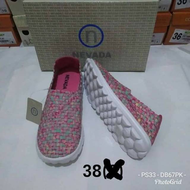 Sepatu Sport Rajut Nevada - Branded Matahari