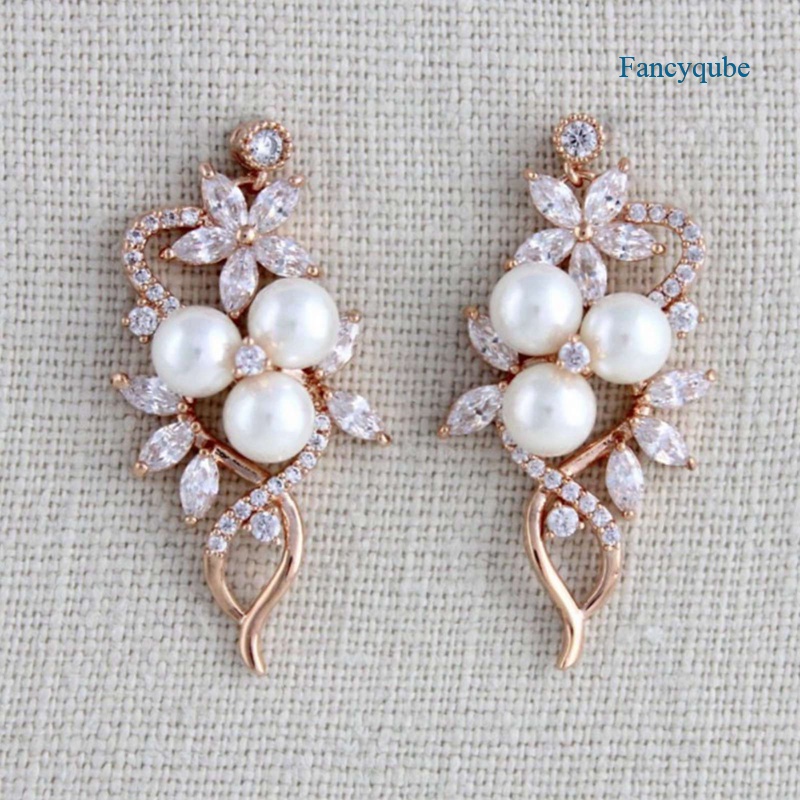 Fancyqube 1 Pasang Anting Desain Bunga Anggur Aksen Mutiara Kristal Berlian Imitasi Untuk Wanita