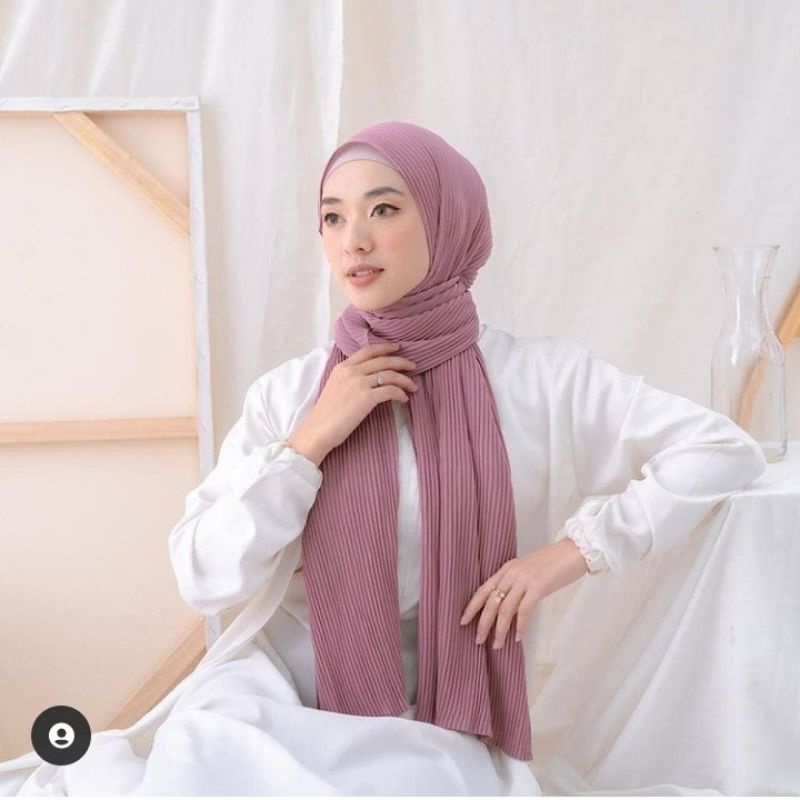 Hijab Pashmina Plisket Shawl/Pashmina Plisket Ceruty Babydool-Plum